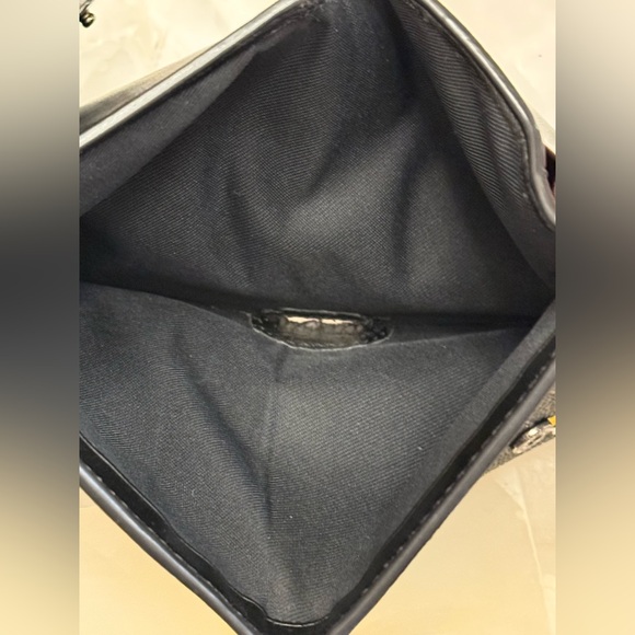 Lot of 3 Compact Wallets 2 Coach Black Flowers and Pink and 1 Blue Marc Jacobs - Picture 14 of 16